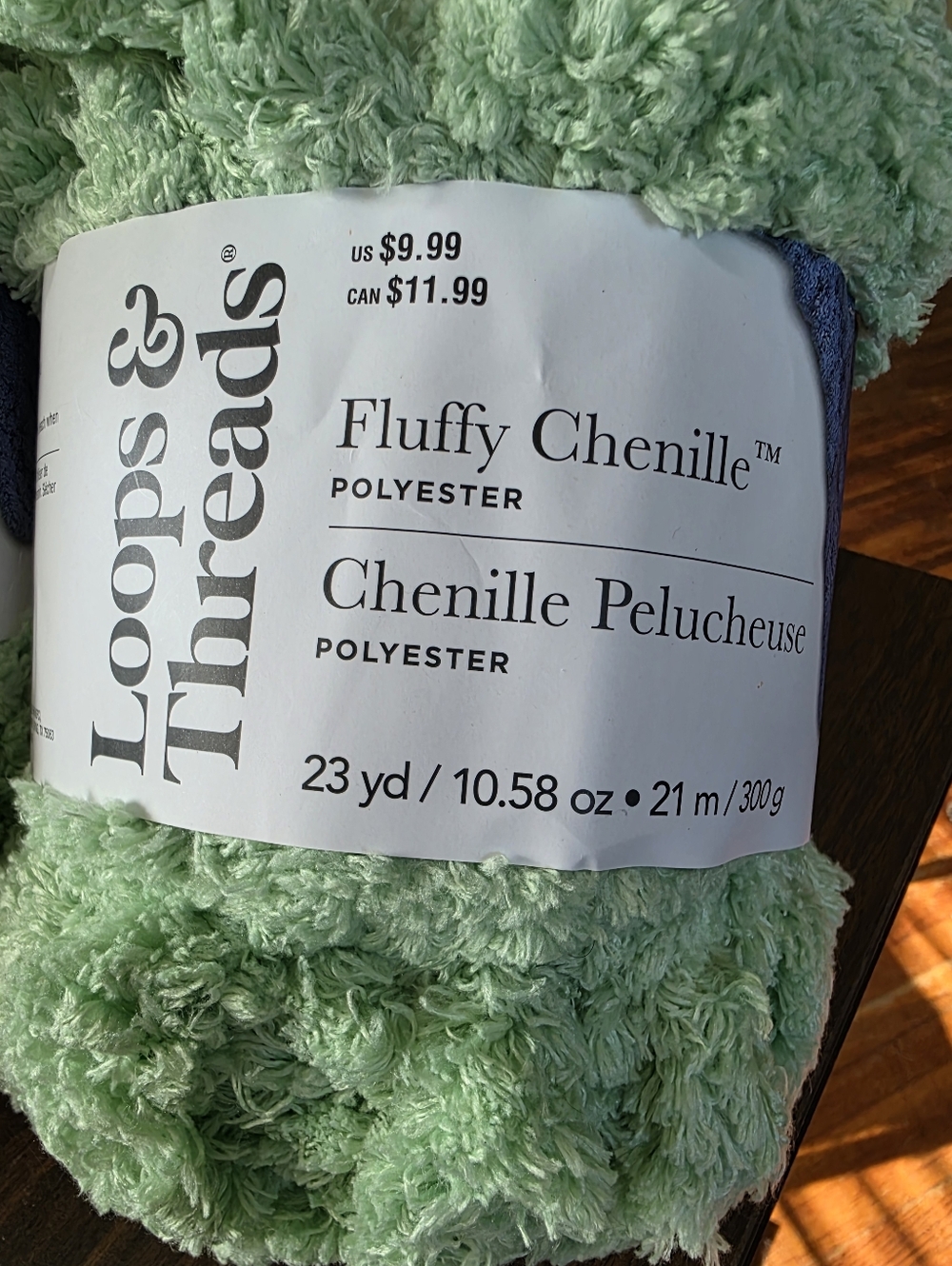 Loops & Threads Fluffy Chenille Polyester Yarn - Spring Green Qty 2